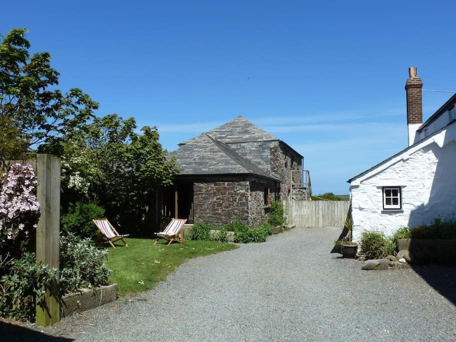 Lower Tresmorn Farmhouse Crackington Haven エクステリア 写真